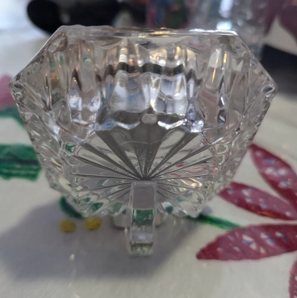 Vintage crystal legends clock by godinger